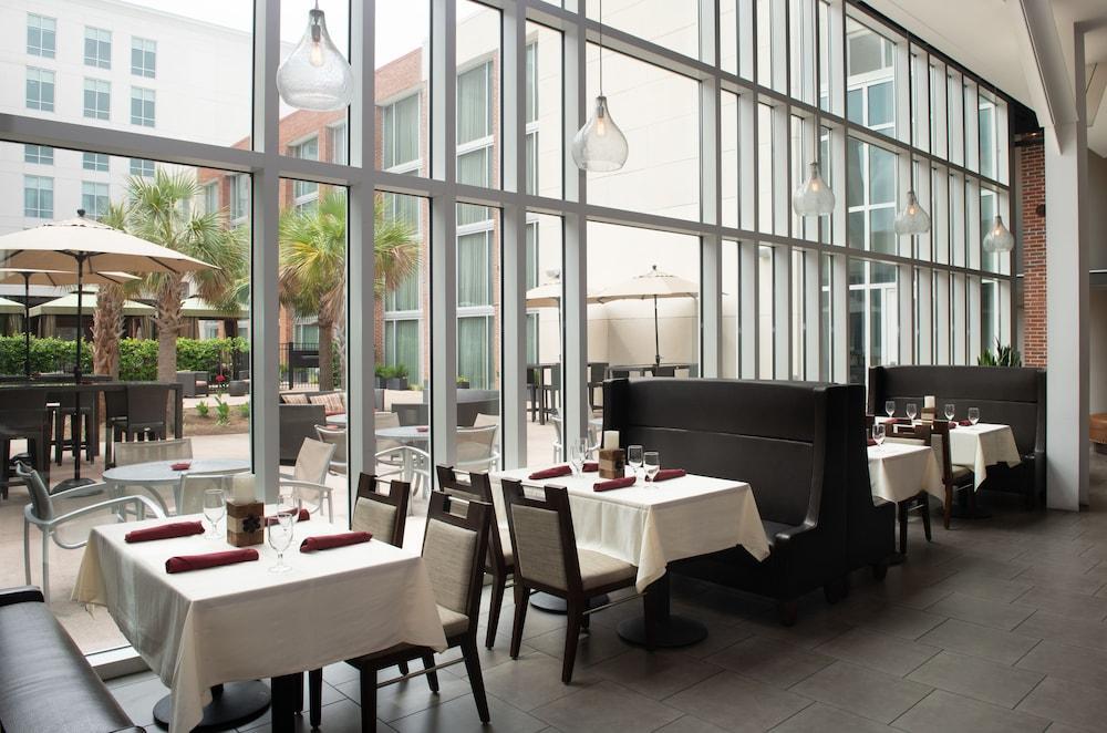 Hotel Doubletree & Charleston Airport
