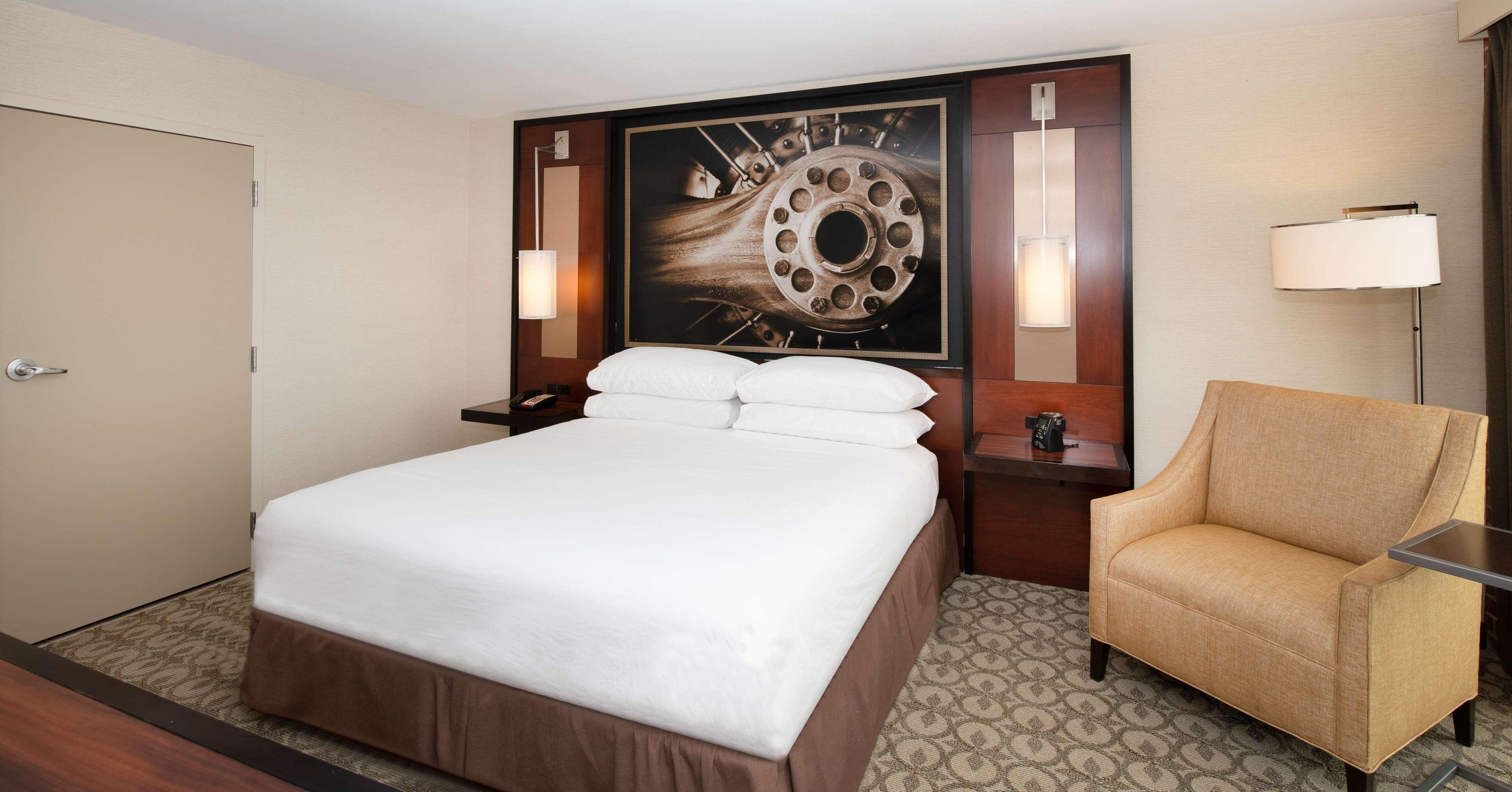Doubletree & Charleston Airport Hotel