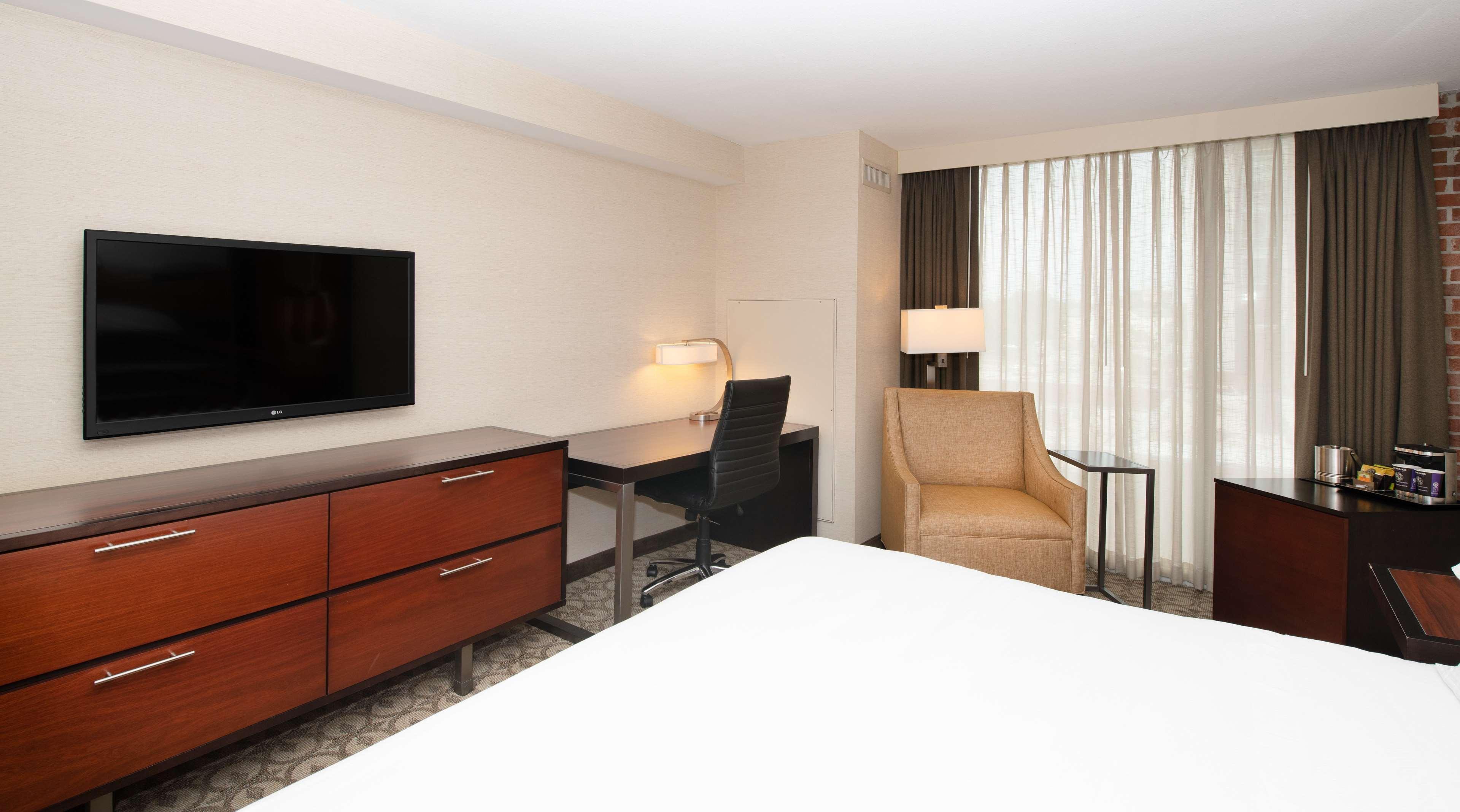 Doubletree & Charleston Airport