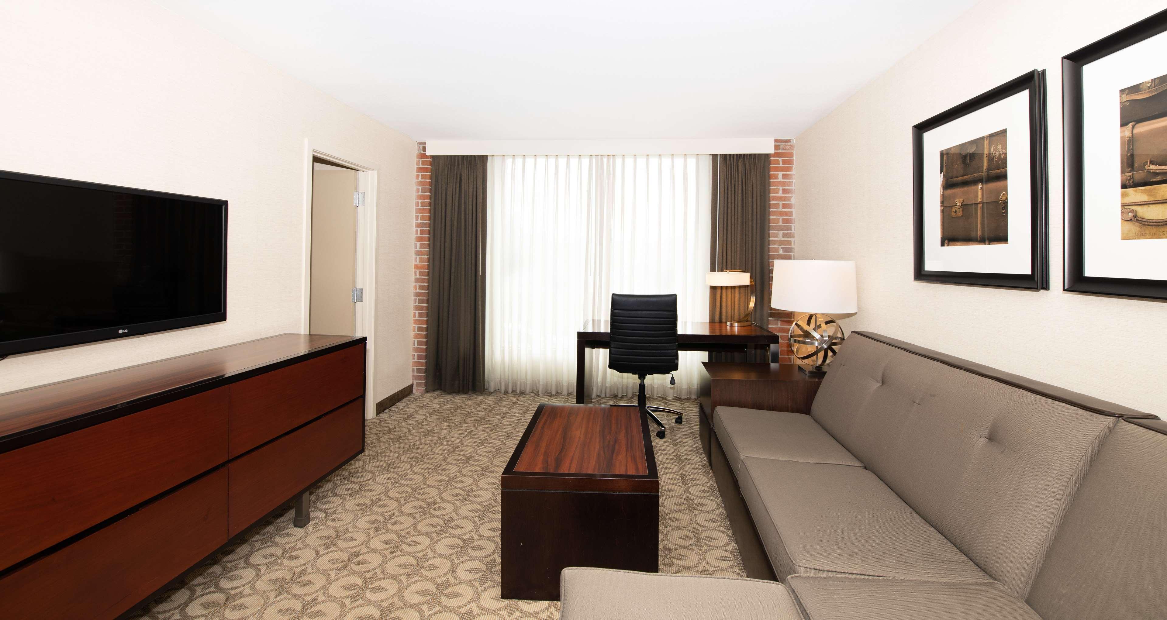 Doubletree & Charleston Airport Hotel North Charleston