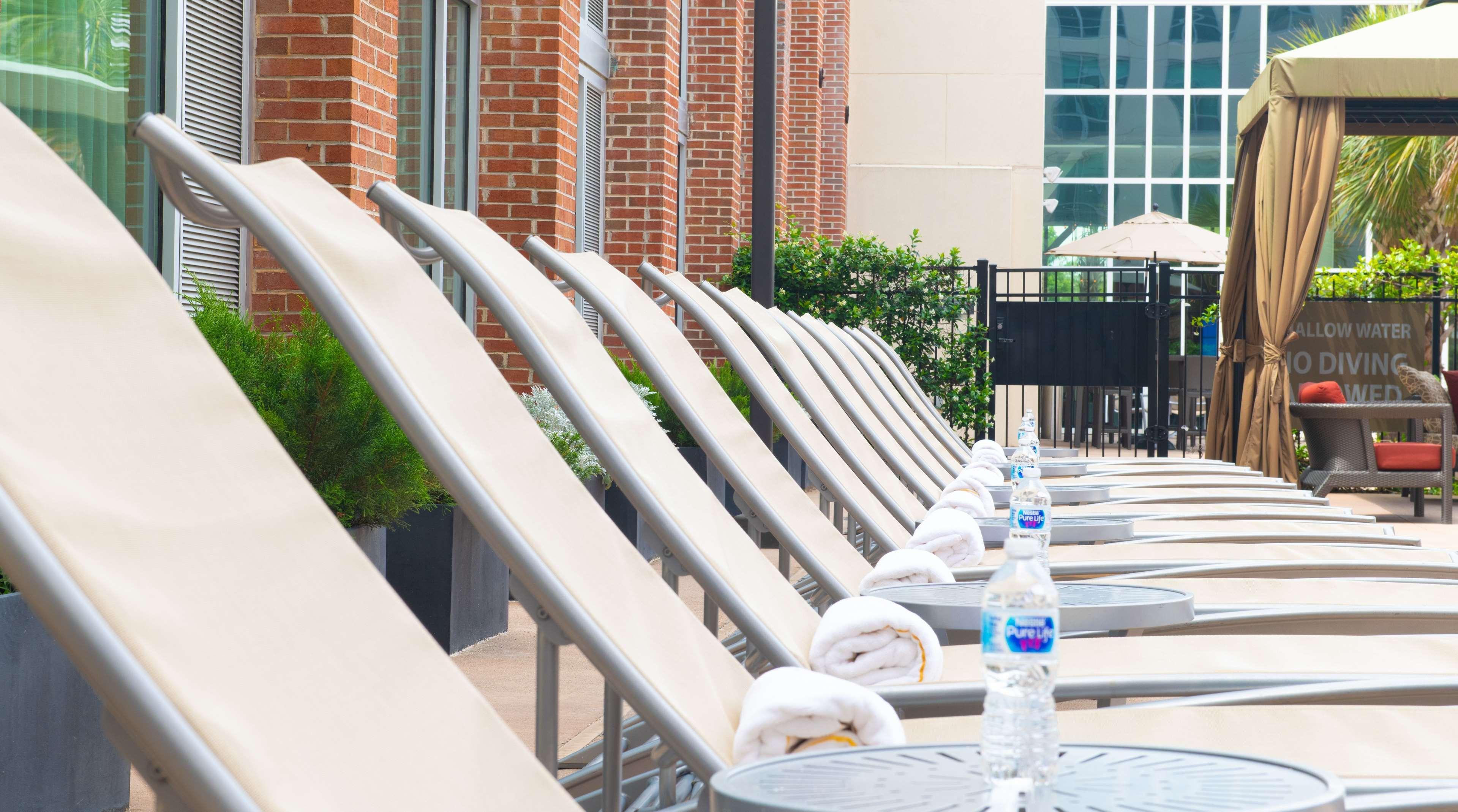 Doubletree & Charleston Airport Hotel 3*
