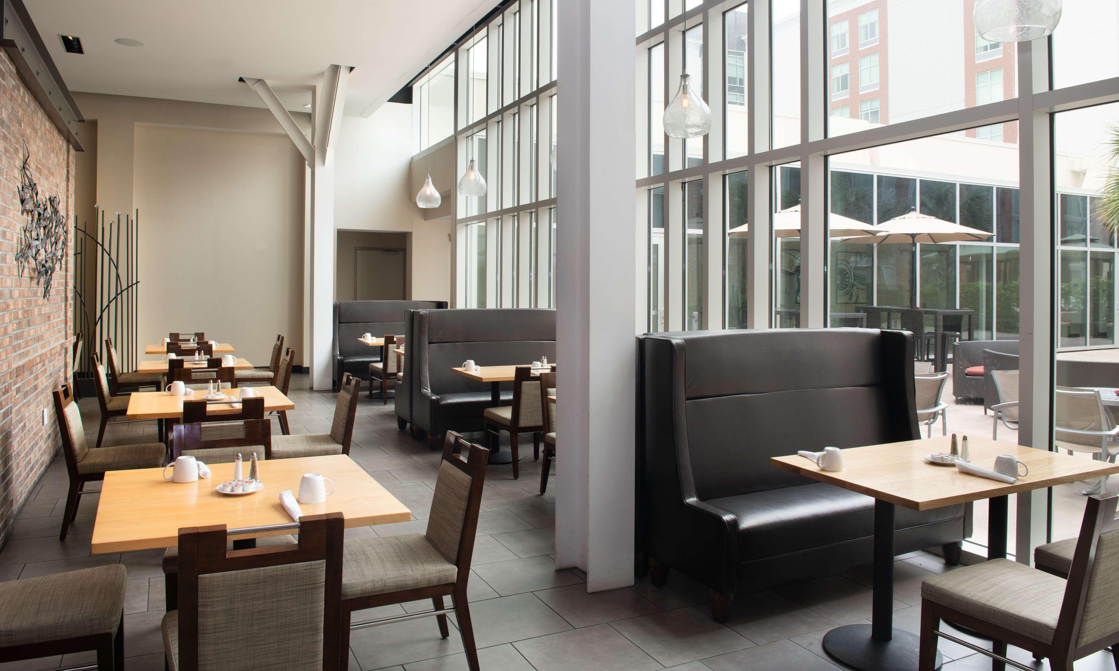 Doubletree & Charleston Airport Hotel