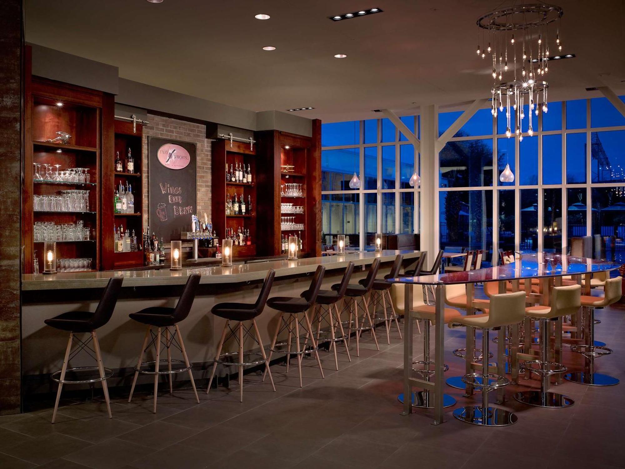Doubletree & Charleston Airport Hotel