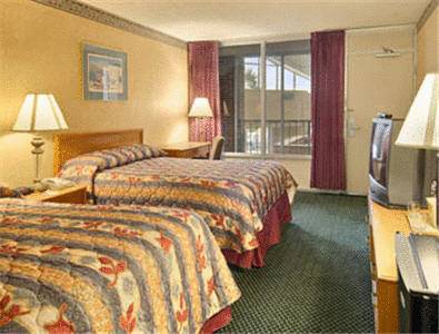 Doubletree & Charleston Airport Hotel